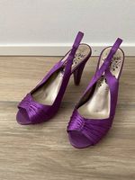 Lila glänzende Pumps Gr. 38