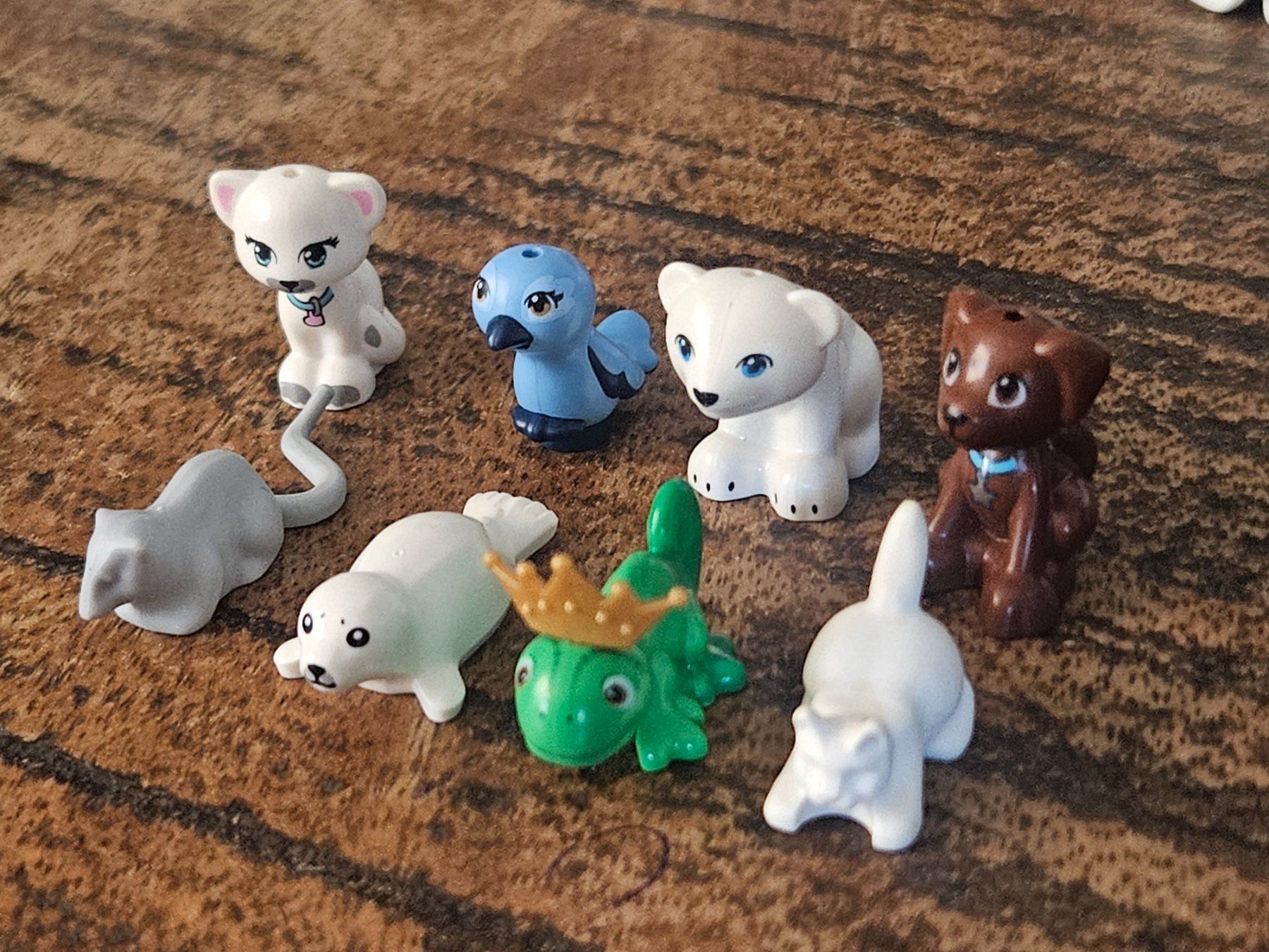 Lego Kit di costruzioni: lego  figurines  lot de 8 animaux – Usato da Confignon venduto da Ecrofigs 2