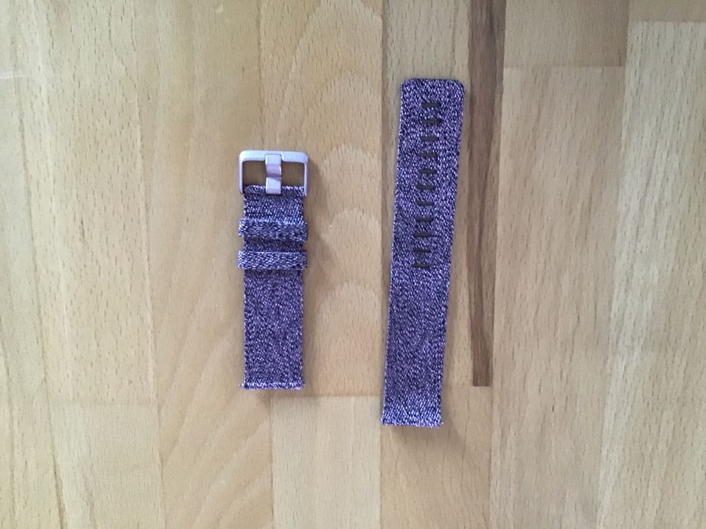 Fitbit Armband Kaufen auf Ricardo