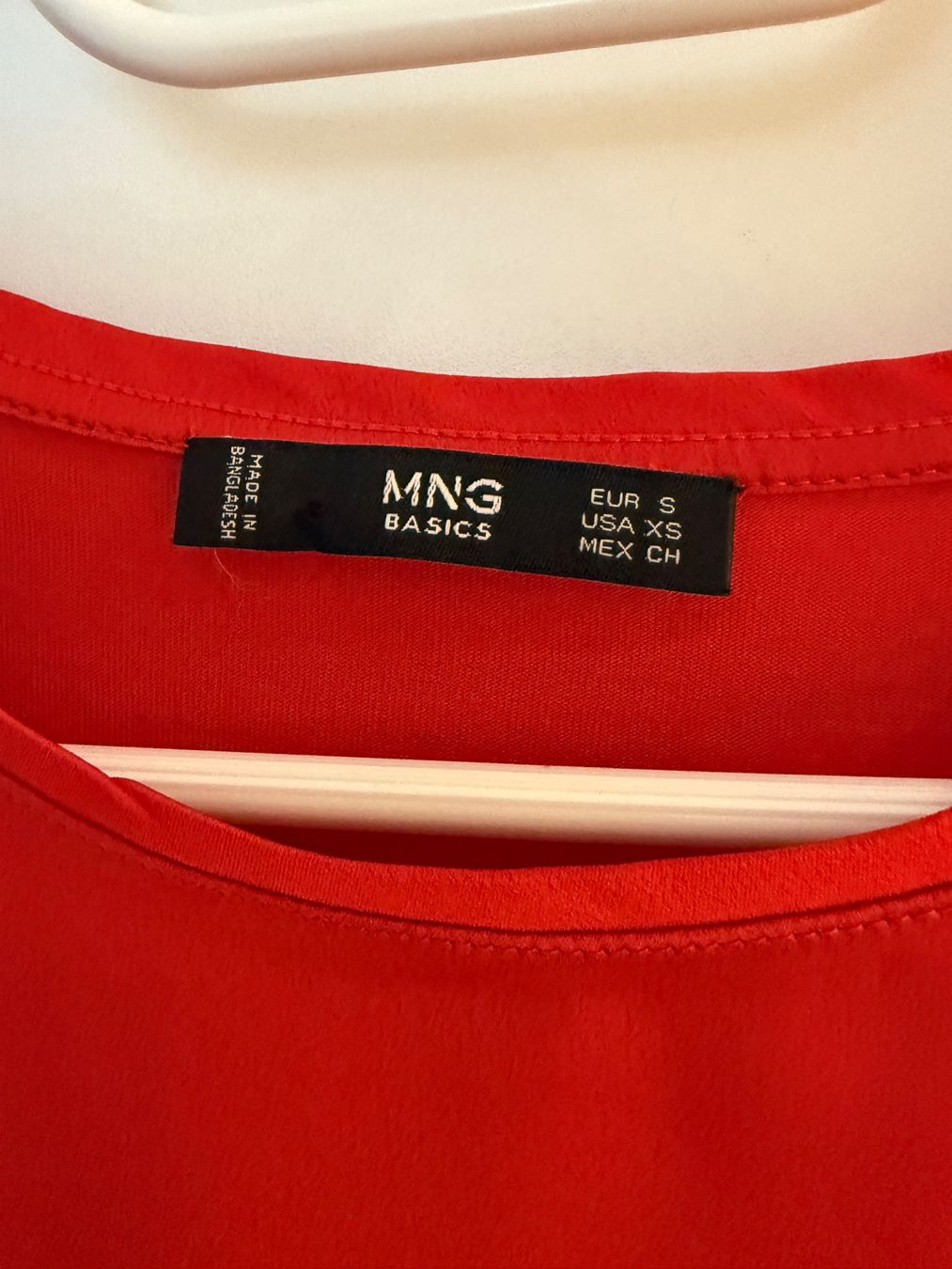 Mango T-Shirts: Mango Basic Shirt, Grösse S, Rot - NEU – Neu (gemäss Beschreibung) aus Buhwil von Lin66 1