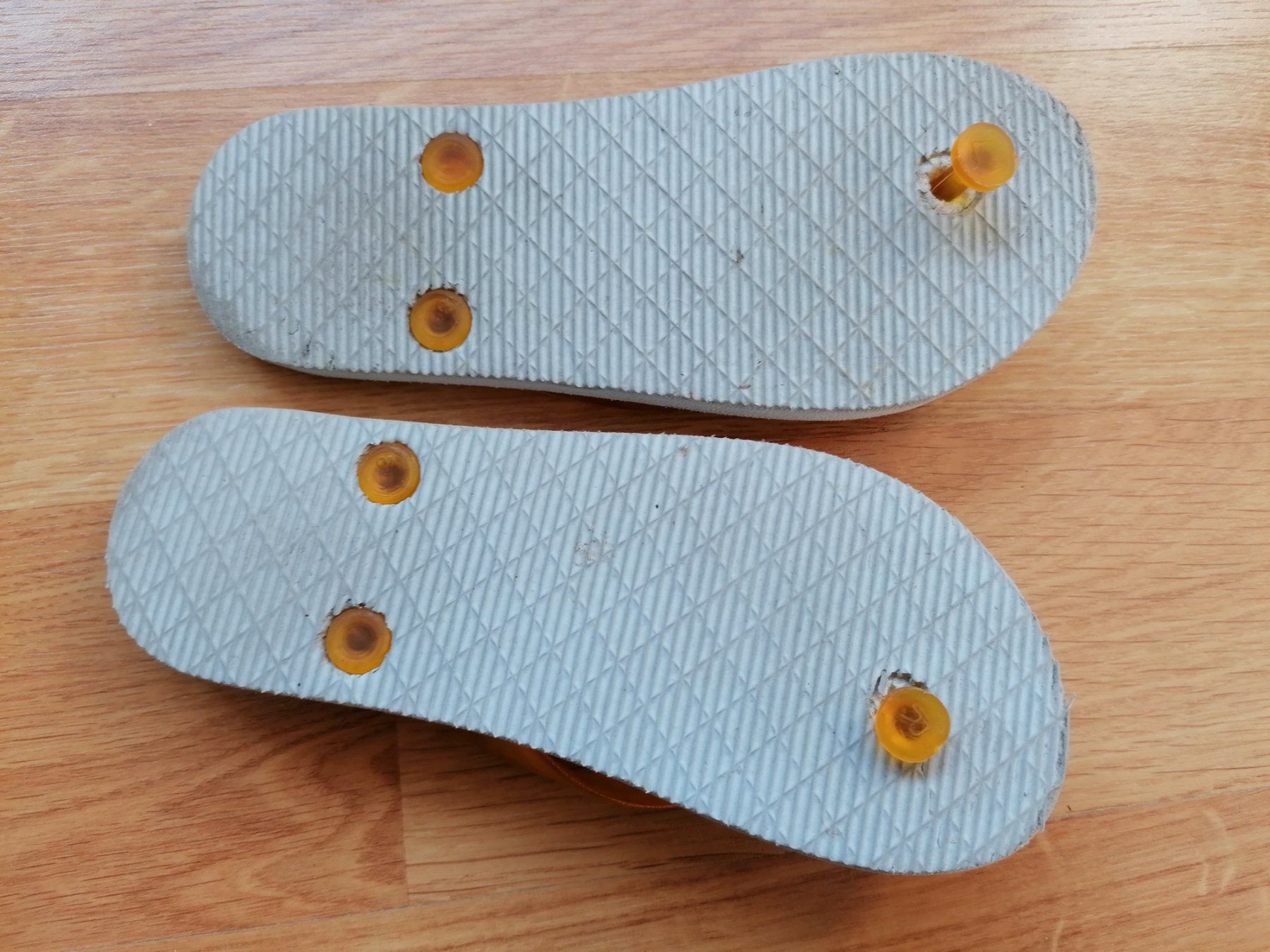 Scarpe da uomo: Flip Flops ca. Gr. 25 (Grösse 8 angeschrieben) – Usato da Büttikon AG venduto da Amineah 1