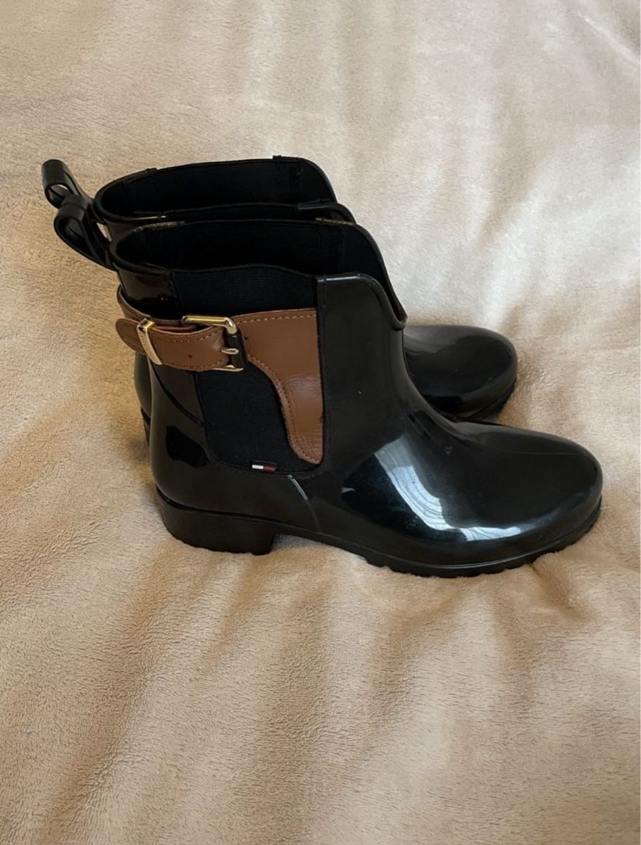 Tommy Hilfiger Scarpe da donna: Tommy Hilfiger Regenboots – Usato da Rotkreuz venduto da Bikiii87 1