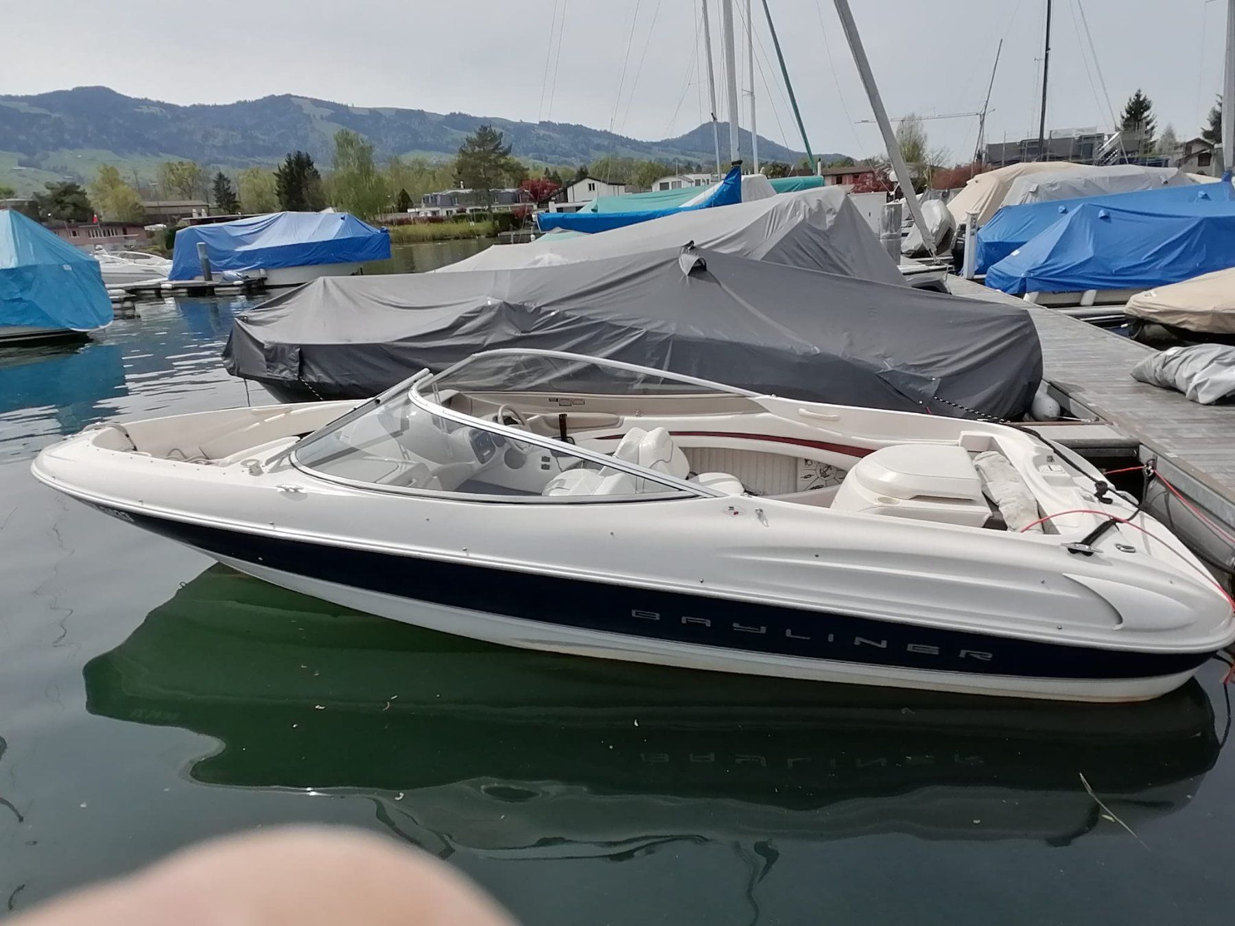 Bayliner Barche: Boot Bayliner Capri 2050 CX LS Bowrider – Usato da altendorf venduto da lai_j8qr