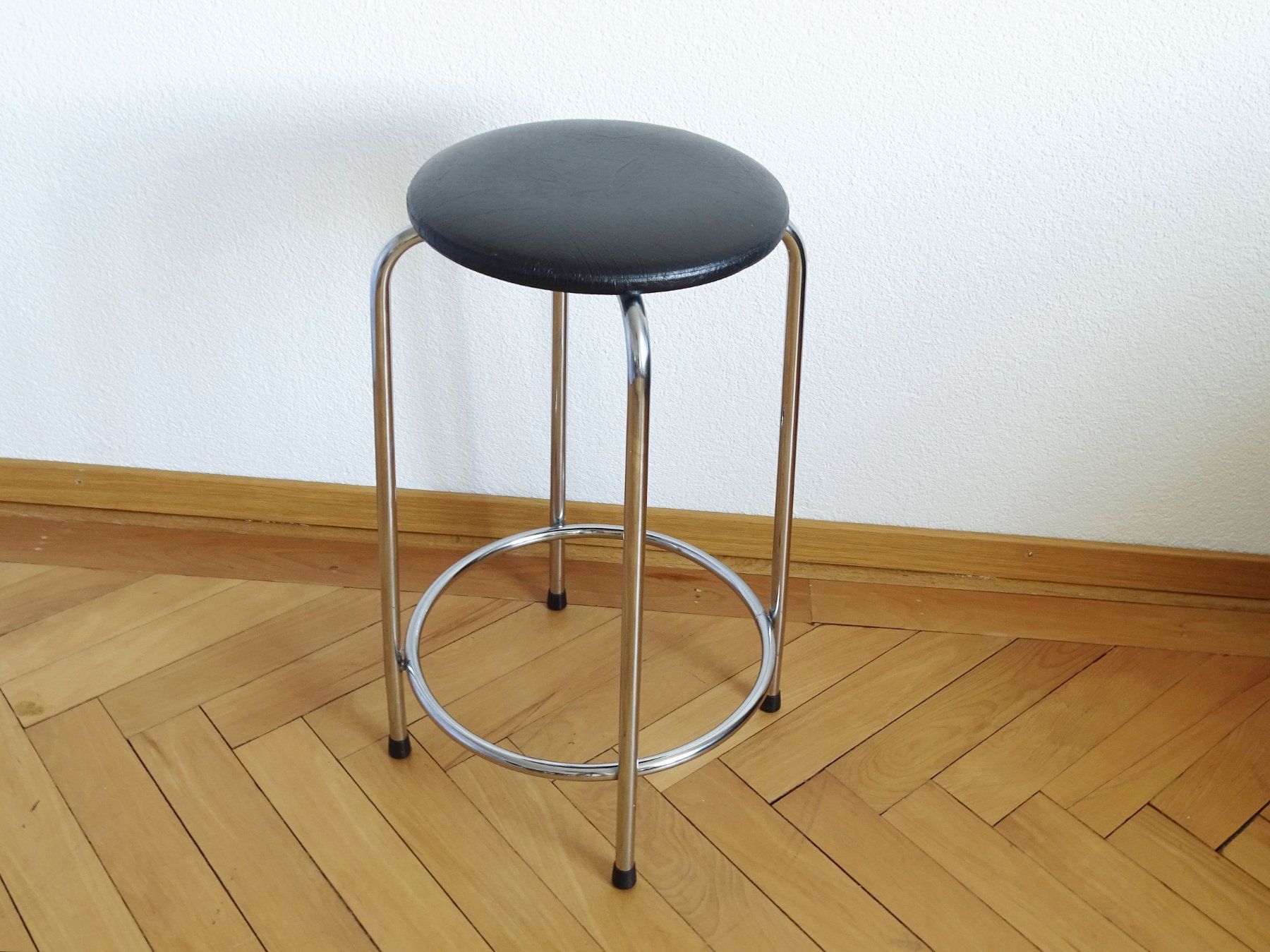 Sgabelli: Vintage Hocker Chrom rund schwarz – Usato da Solothurn venduto da hli_n69n 2
