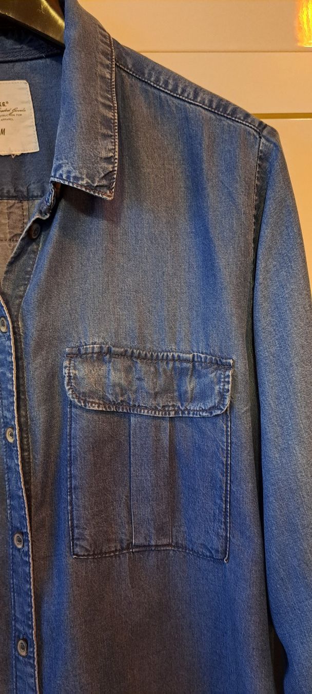Blusen: Belle chemise en jean – Neu (gemäss Beschreibung) aus Le Mont-sur-Lausanne von olatiu 1
