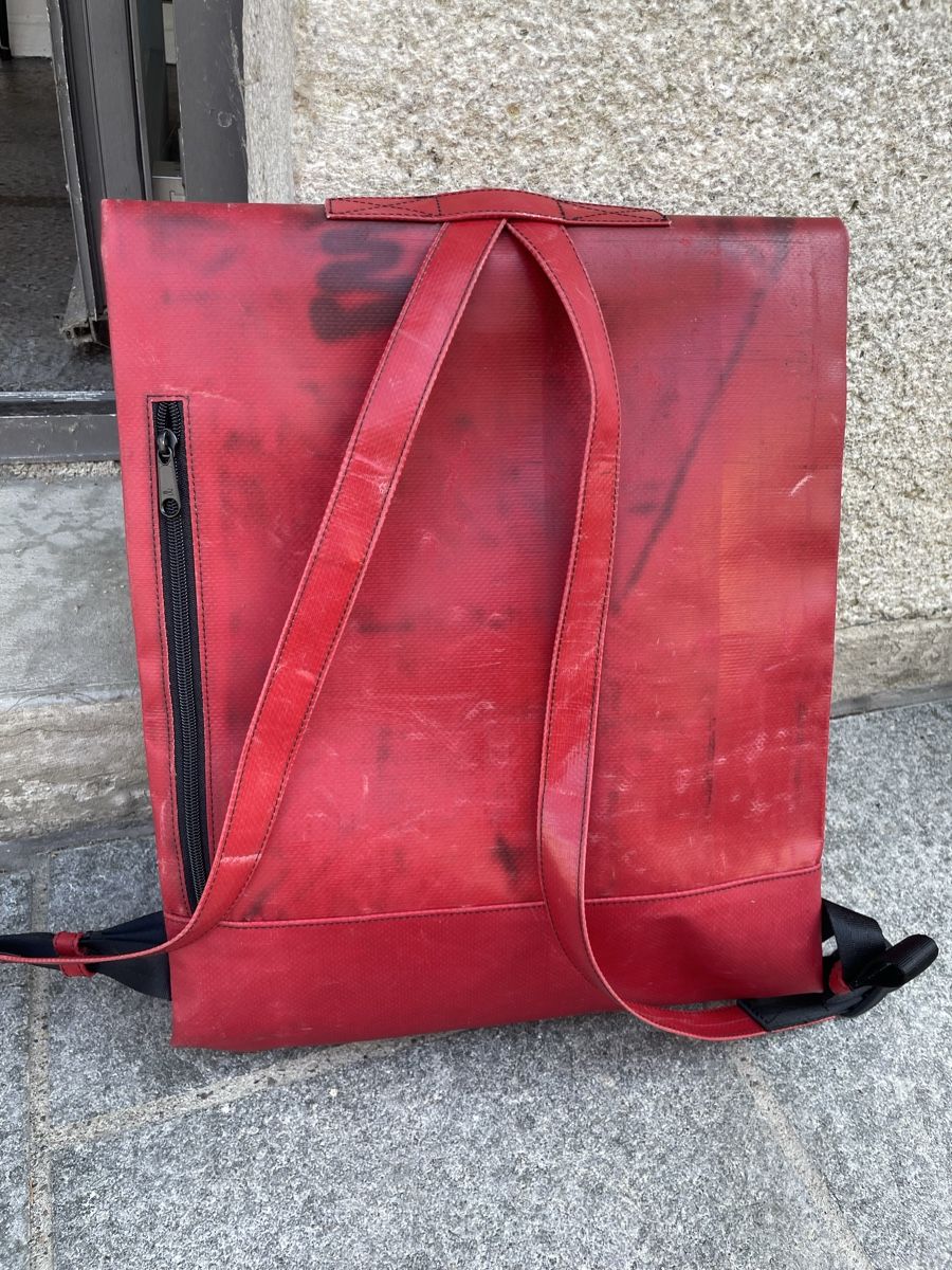 Freitag Sacs à dos: Freitag Kowalski F253 Rucksack rot – D'occasion à Windisch par rascale 1