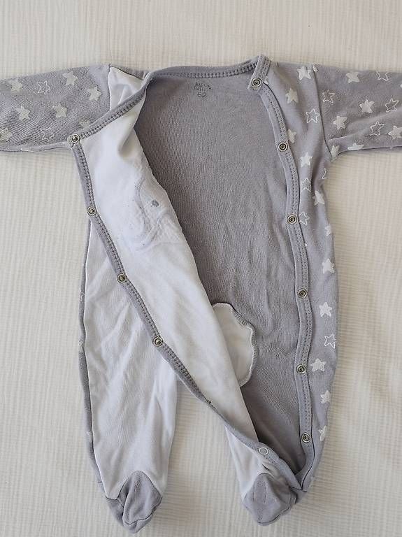 Pyjamas & Ähnliches: Baby Strampler Gr. 62 – Gebraucht aus Alpthal von M.J.A. 2