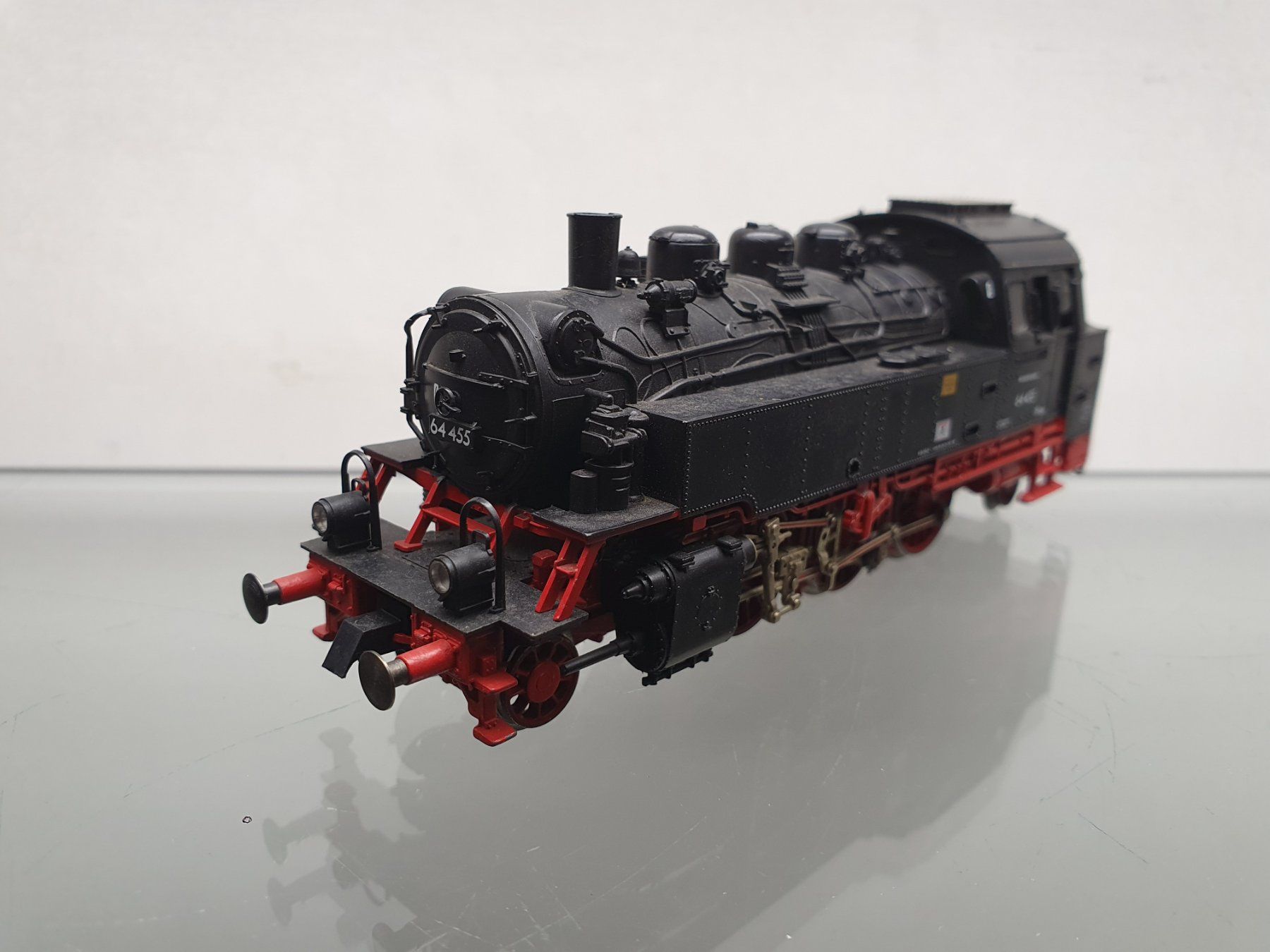 Fleischmann Modellini di ferrovie: FLEISCHMANN:DC: DR TENDERDAMPFLOK BR 64 – Usato da Biglen venduto da taunus82 1