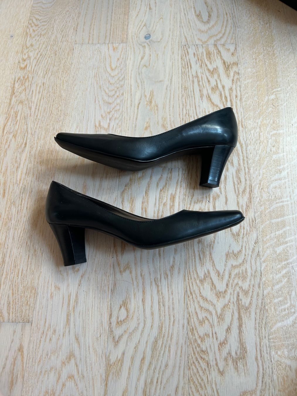 Navyboot Scarpe da donna: Schöne Leder Navyboot Schuhe 38 – Usato da Muri AG venduto da Mkikus 4