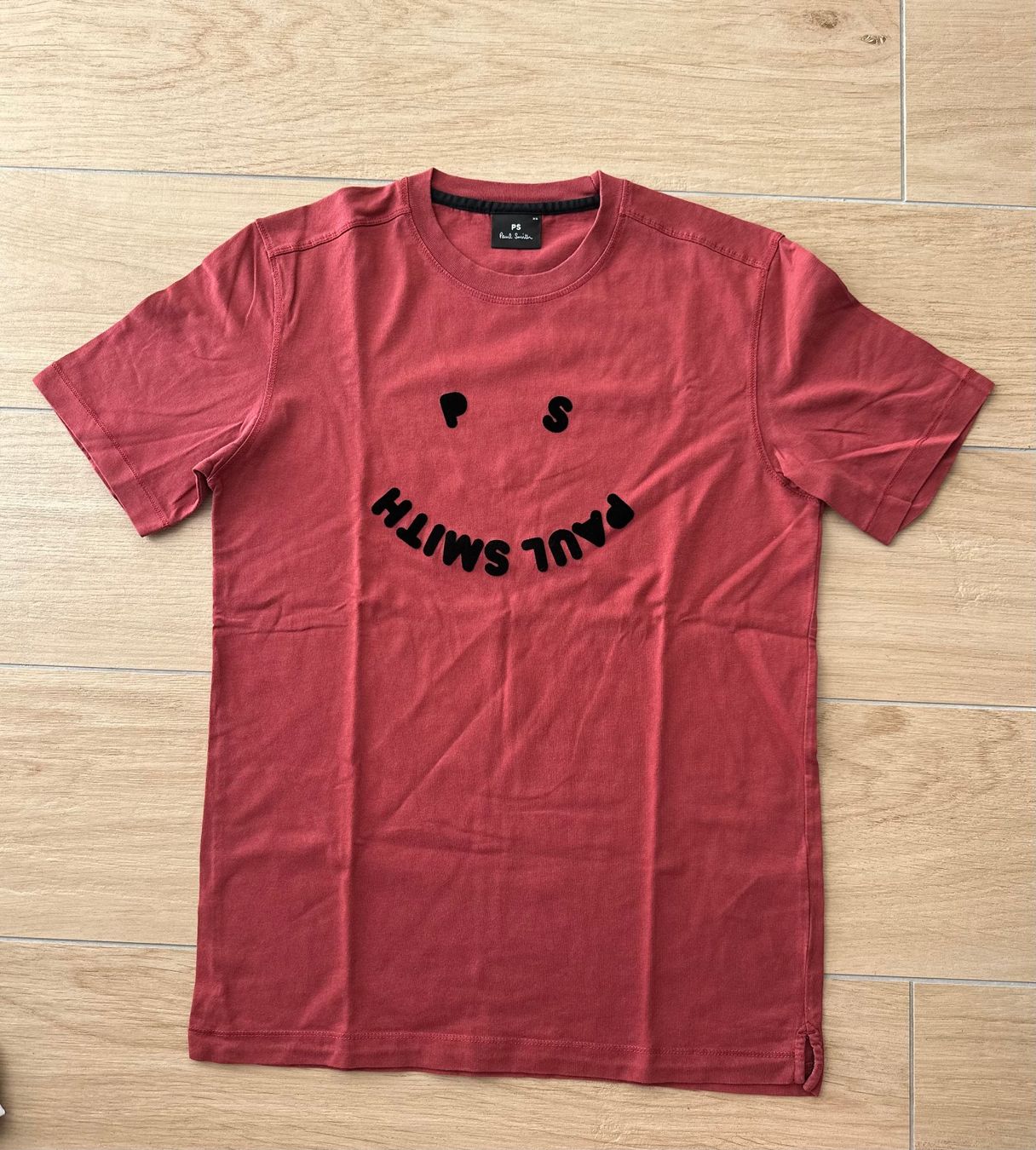 Paul Smith T-shirt: T-Shirt PAUL SMITH bordeau – Usato da La conversion venduto da Repio