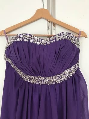 Langes, lila Abendkleid, Grösse 40, neu