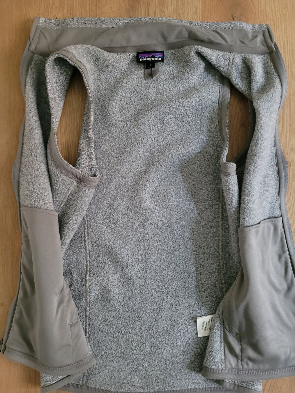 Patagonia Gilet & Giacche senza maniche: Patagonia Better Sweater Vest – Nuovo (secondo la descrizione) da Zürich venduto da Loboso 5