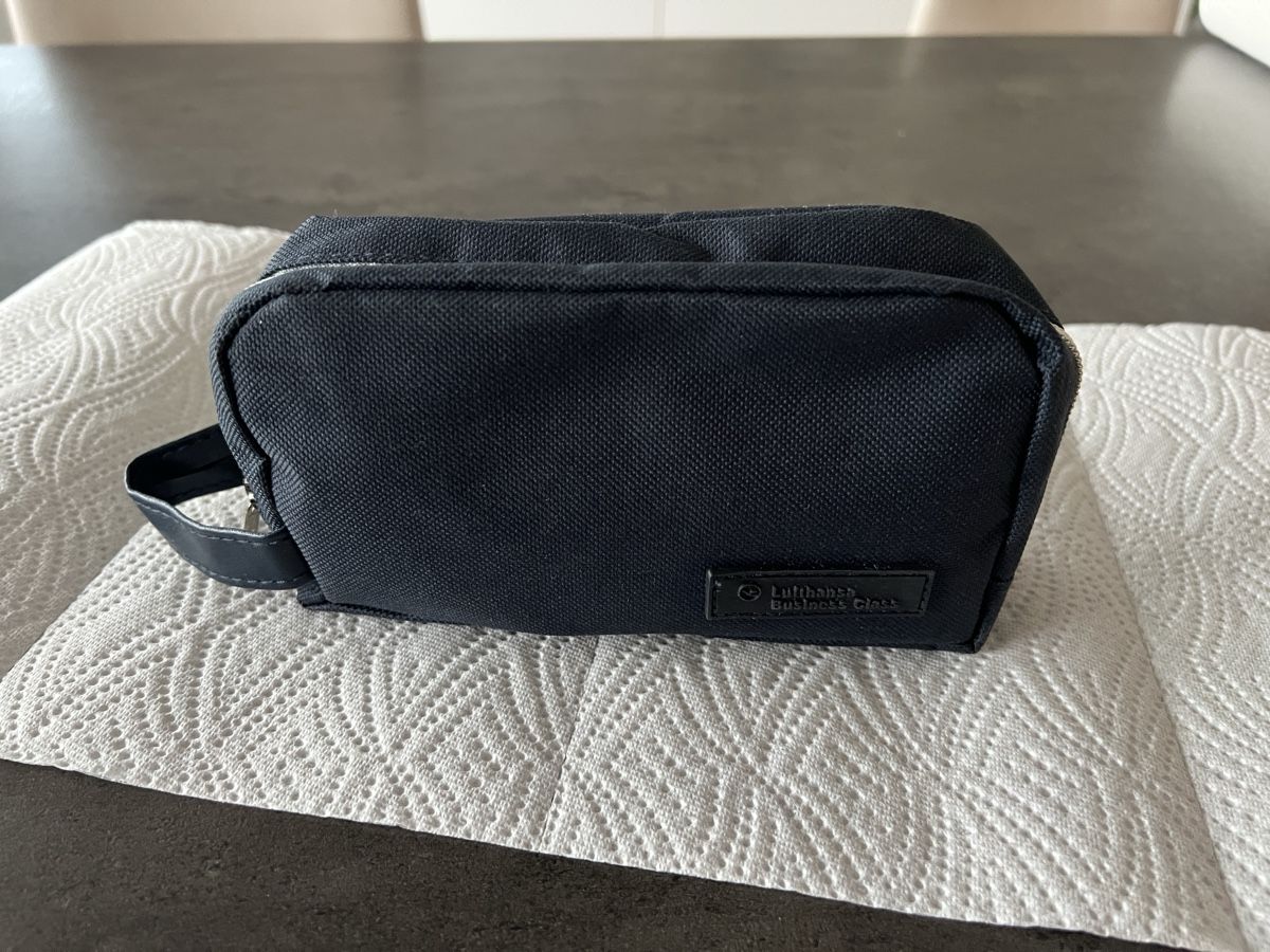 Kosmetikkoffer: Lufthansa Business Class Nécessaire / Vanity Bag – Neu (gemäss Beschreibung) aus Euthal von 99Antik 2