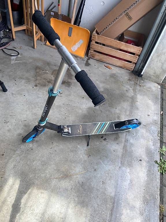 Kickboard: Kickboard Hornet – D'occasion à Brislach par hotbird11