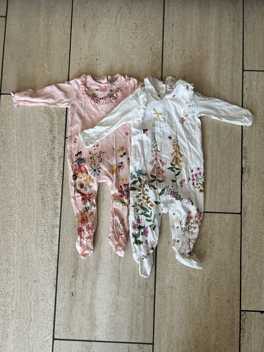 Lotti & Set di vestiti: 39-teiliges Kleiderpaket Grösse 80 – Usato da Berikon venduto da Skydive11 6