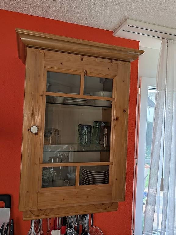 Vetrine: Vitrinenschrank (ohne Inhalt) – Usato da Gipf-Oberfrick venduto da fribeu