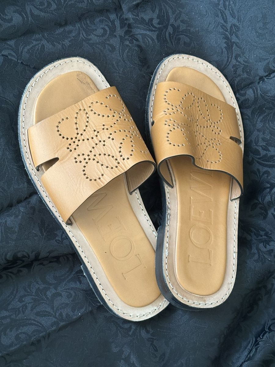 Loewe Scarpe da donna: Loewe Slippers 39 – Usato da Bern venduto da Maria003 2