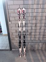Ein komplettes Skiset mit Schuhen und Skistöcken+ einpaar Sk