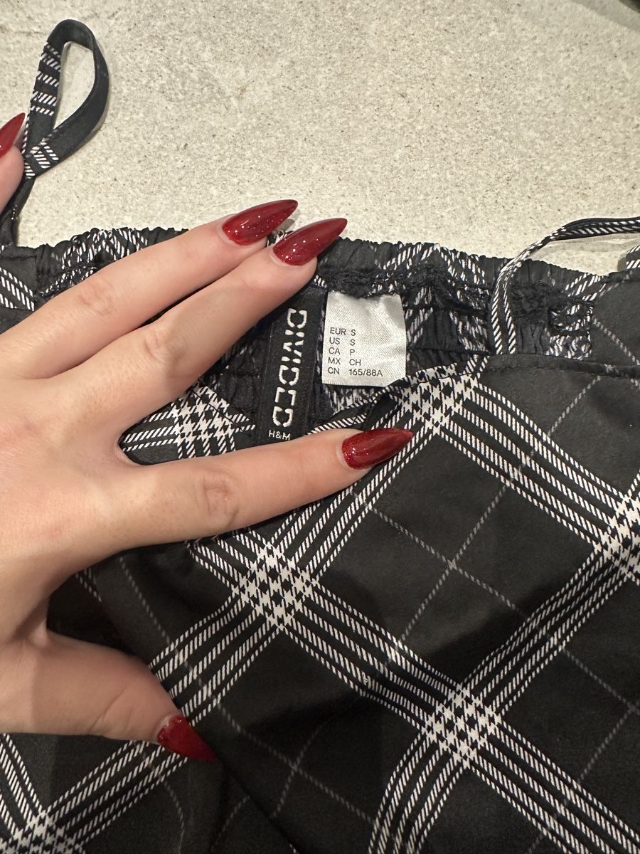 H&M Tops: H&M Divided Top, Schwarz/Weiss, Gr. S – Neu (gemäss Beschreibung) aus Ottenbach von Irinaberther