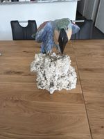 Dekorative Papagei-Figur auf Kalkstein, Top Zustand!
