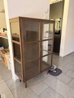 Holz-Vitrine / Glasschrank