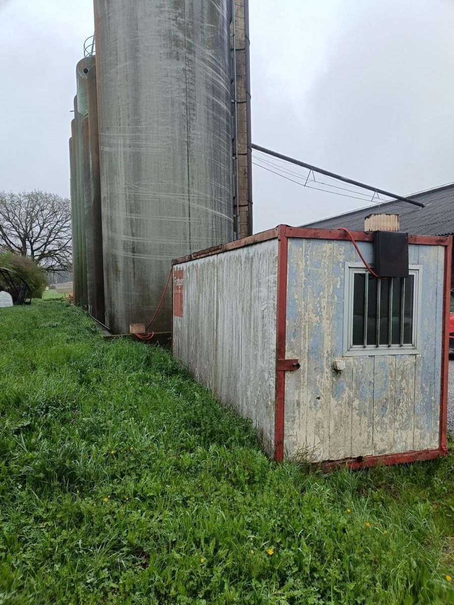 Conteneurs de construction: WC Container  – D'occasion à Adlikon par hug_p6f6 1