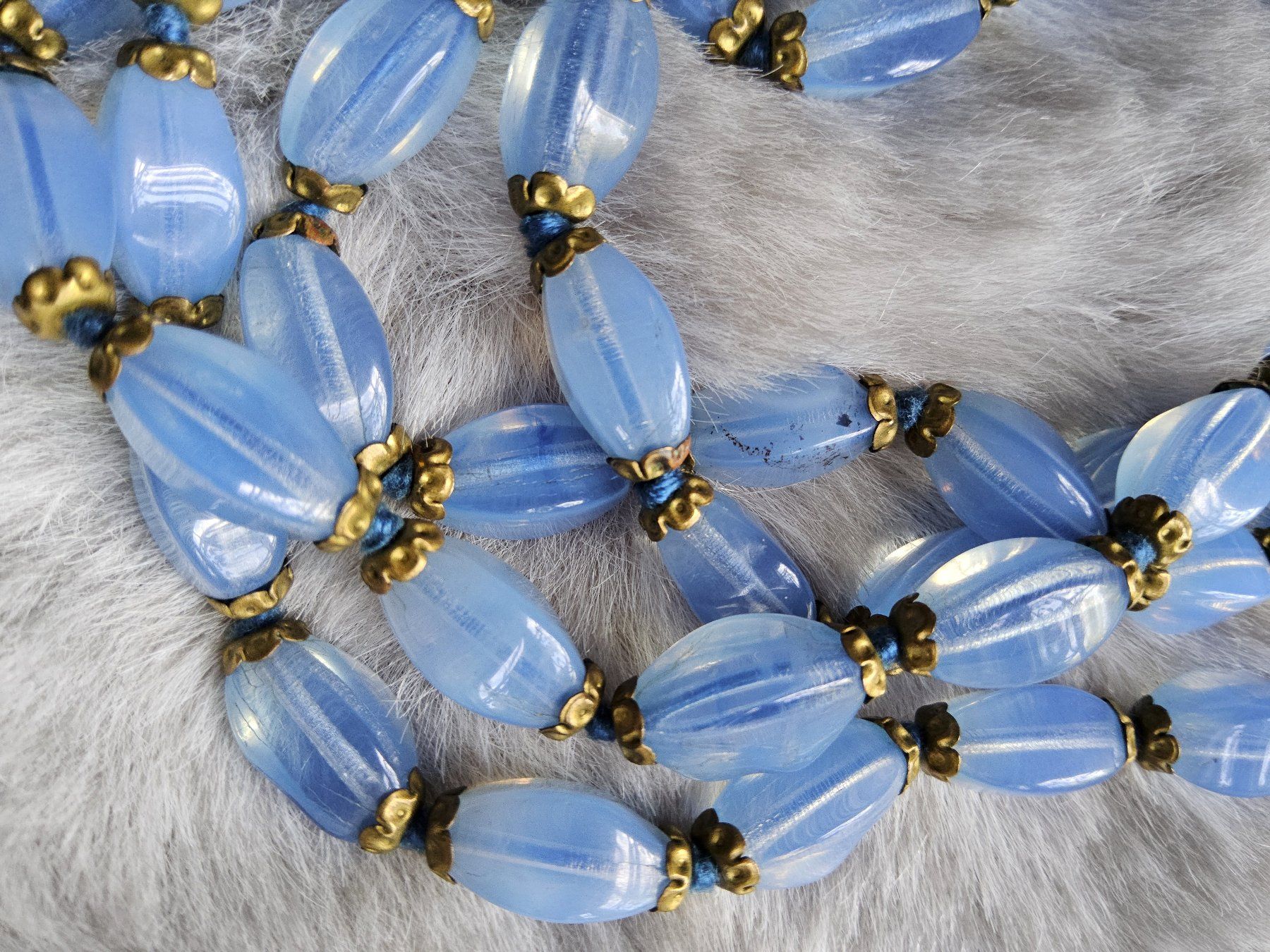 Gablonzer Colliers: Wunderschöne antike Gablonzer Glas Kette Collier 125cm – D'occasion à Zürich par gutsan 1