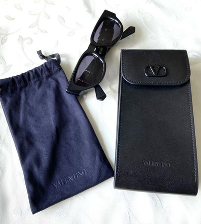 Valentino Sonnenbrille, neuwertig! Top Zustand, Schwarz! (54