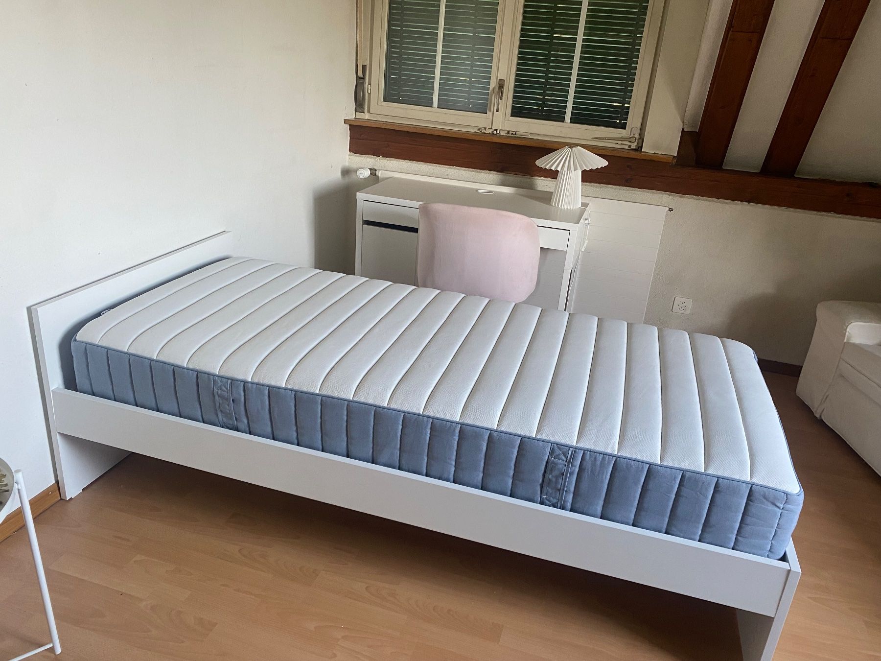 Ikea Betten: Bett von Ikea VIHALS – Gebraucht aus schötz von nor_p7vs