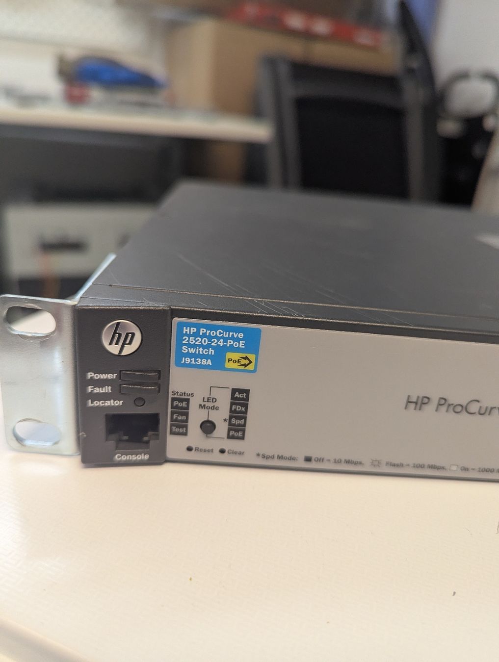 Hub & Switch: HP ProCurve 2520-24-PoE Switch - gebraucht – Usato da Birmenstorf AG venduto da rob_qd8w