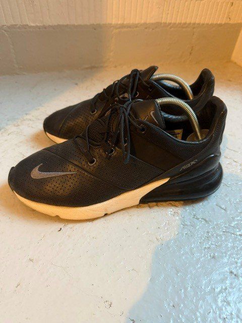 Nike Scarpe da uomo: Nike Air Max 270, Grösse 42, Schwarz Leder, – Usato da Bern venduto da howi72