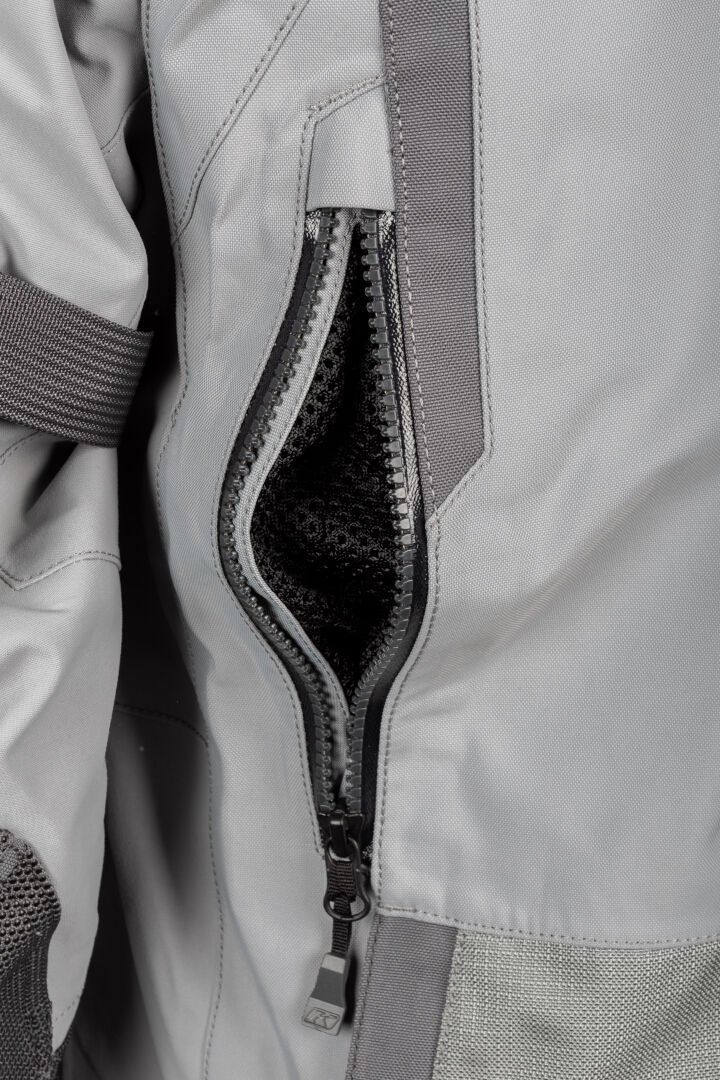 Klim Giacche: Klim Badlands Pro Motorrad Textiljacke grau ¦ MD – Nuovo e nell'imballaggio originale da Caslano venduto da Kalaha 7