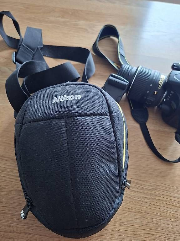 Kamera: Nikon D5100 Spiegelreflexkamera  – Gebraucht aus Frauenfeld von liljenny 1