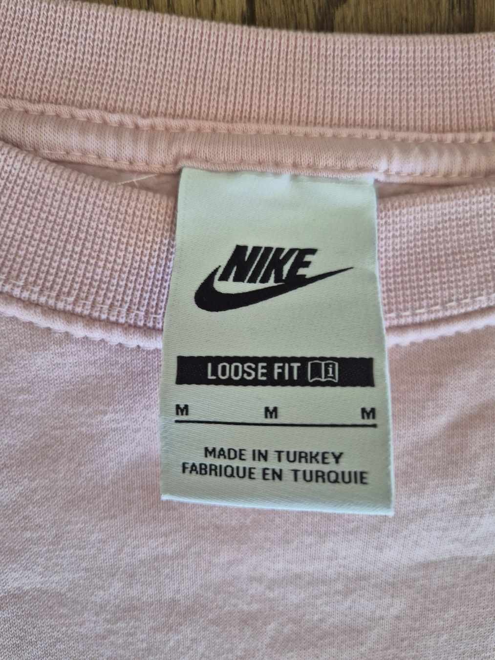 Nike Maglioni & Felpe: Nike Loose Fit Pullover Grösse M, Top Zustand! – Nuovo (secondo la descrizione) da Unterägeri venduto da Idecurtins 1