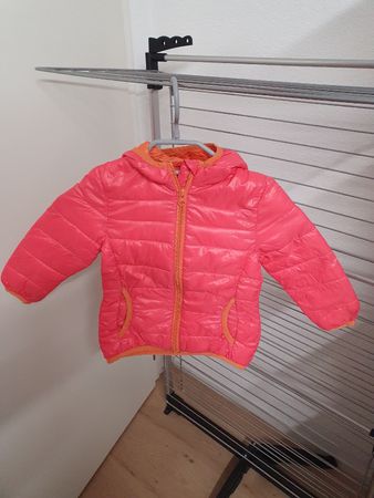leichte schöne Daunenjacke 92/98