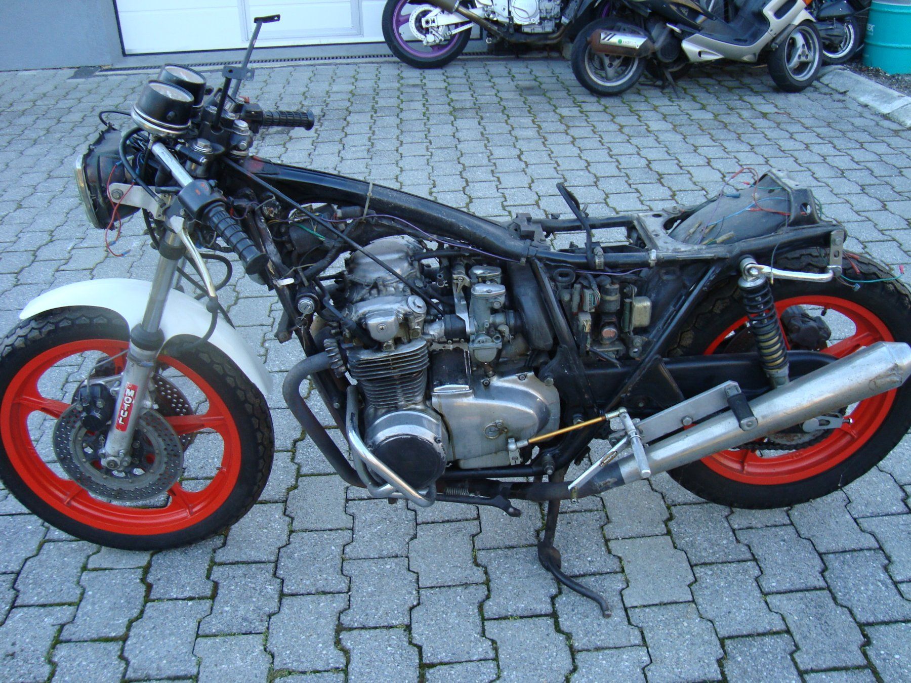 Honda Strada: Honda CB500 Four – Usato da Fully venduto da RC30-1988 2