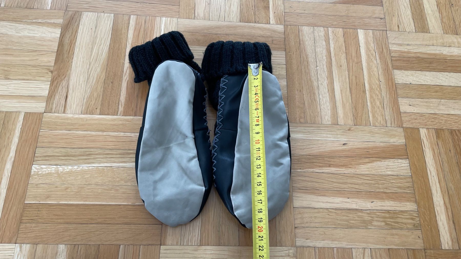 Adidas Lotti & Set di vestiti: Set Kindermützen ESKA, ADIDAS etc. – Nuovo (secondo la descrizione) da Rüfenacht BE venduto da lavok 6