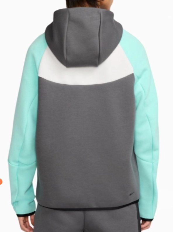 Nike Giacche: Neue Nike SporttechFleecejacke – Nuovo (secondo la descrizione) da Dietikon venduto da Sunriseplace1010 2