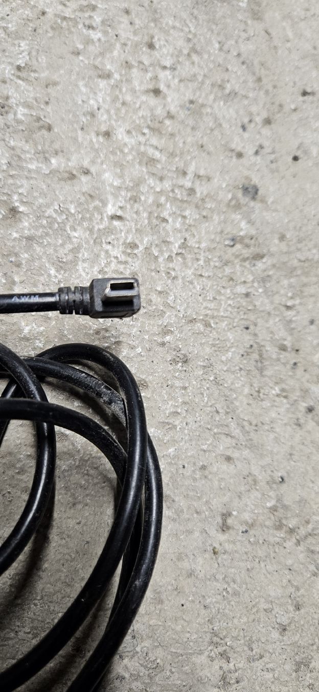 Unità & Adattatore: TomTom Zigarettenanzünder Adapter  – Usato da Baar venduto da Vel...Baar45 3