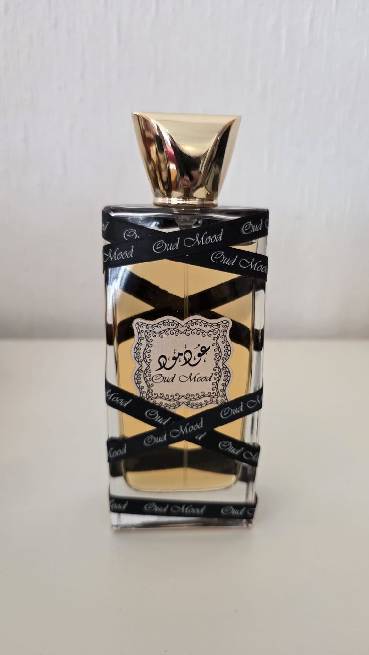Lattafa Profumi & Eau de Toilette: Oud Mood - Lattafa 98/100ml – Usato da Lausanne venduto da Andonia