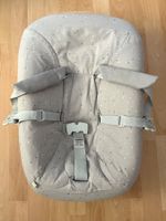Stokke Tripp Trapp Newborn Set mit Bezug mit Herzchenmuster