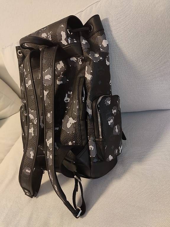 Mcm Zaini: Neu Original MCM Rucksack schwarz – Nuovo e nell'imballaggio originale da Basel venduto da kimi.86 3