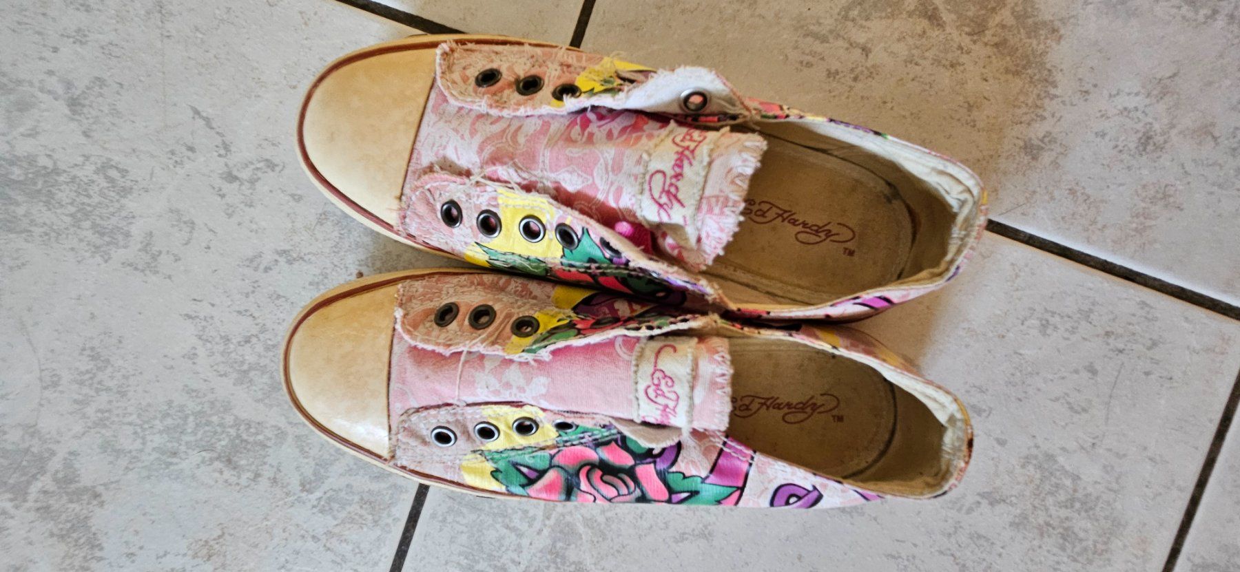 Ed Hardy Damenschuhe: Ed Hardy Turnschuhe Frsuen Gr.38 – Gebraucht aus Volketswil von James2012 1