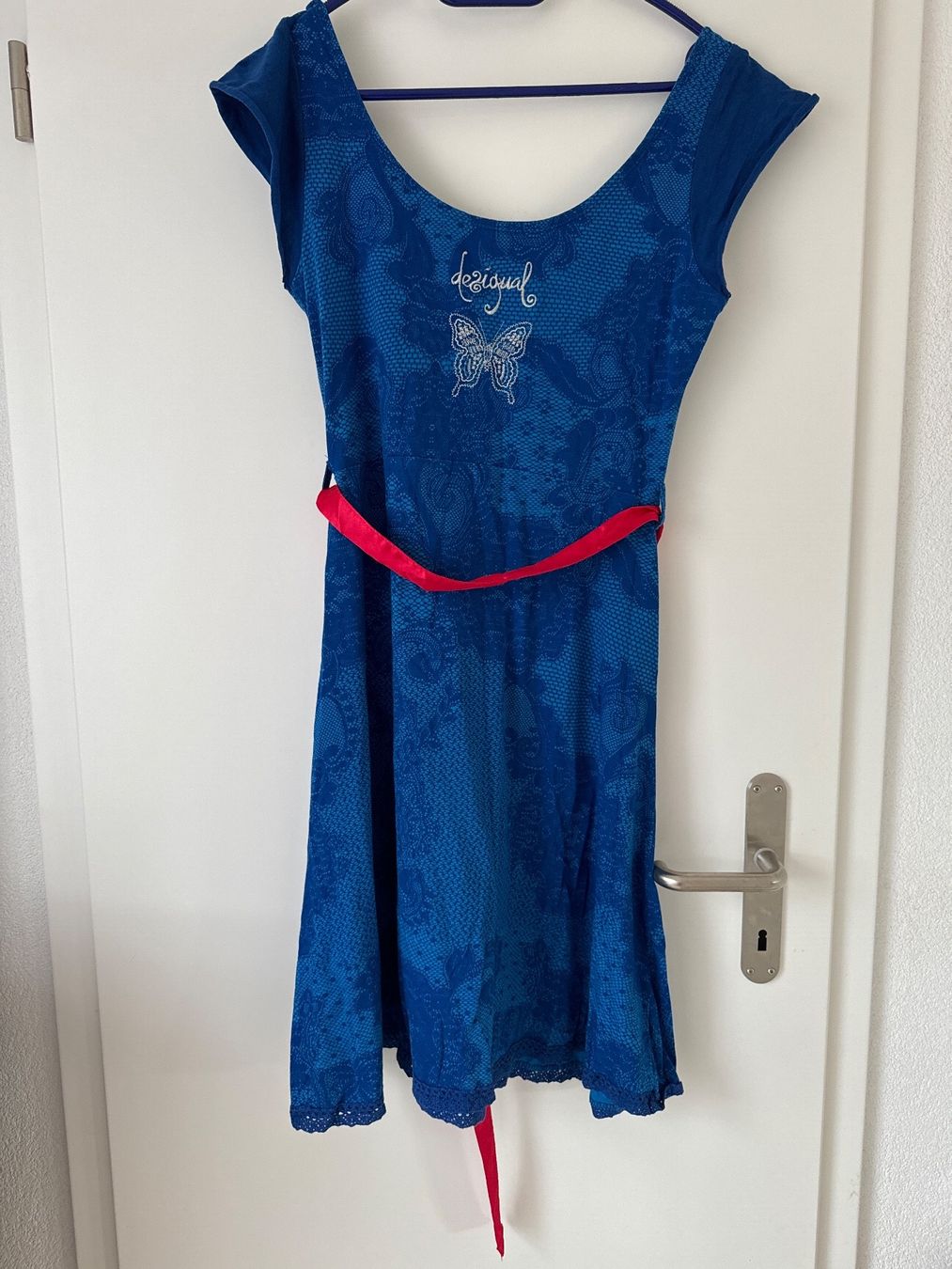 Desigual Vestiti: Desigual Kleid Gr L – Usato da Gelterkinden venduto da Biene8 1