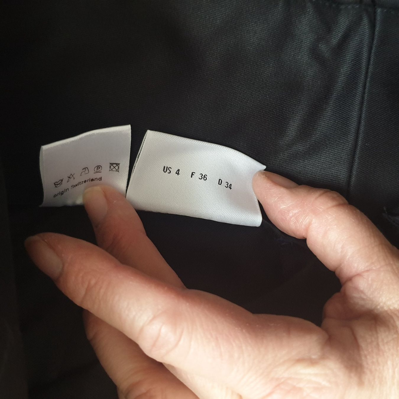 Akris Pantaloni: AKRIS Punto schöne Hose Gr. 34 – Usato da Frenkendorf venduto da Chrigeli01 4