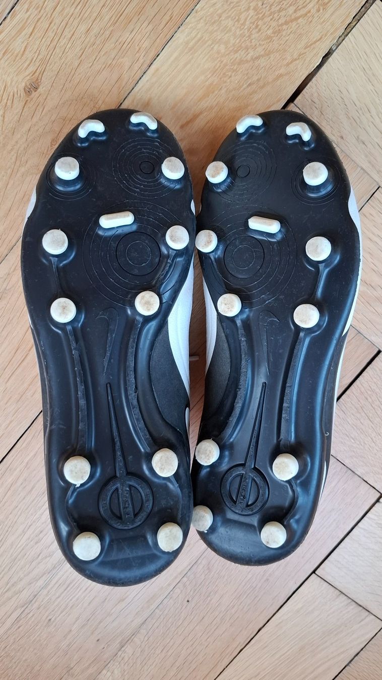 Nike Scarpe per ragazzi: Fussballschuhe – Usato da Bern venduto da inf_8sn6 2