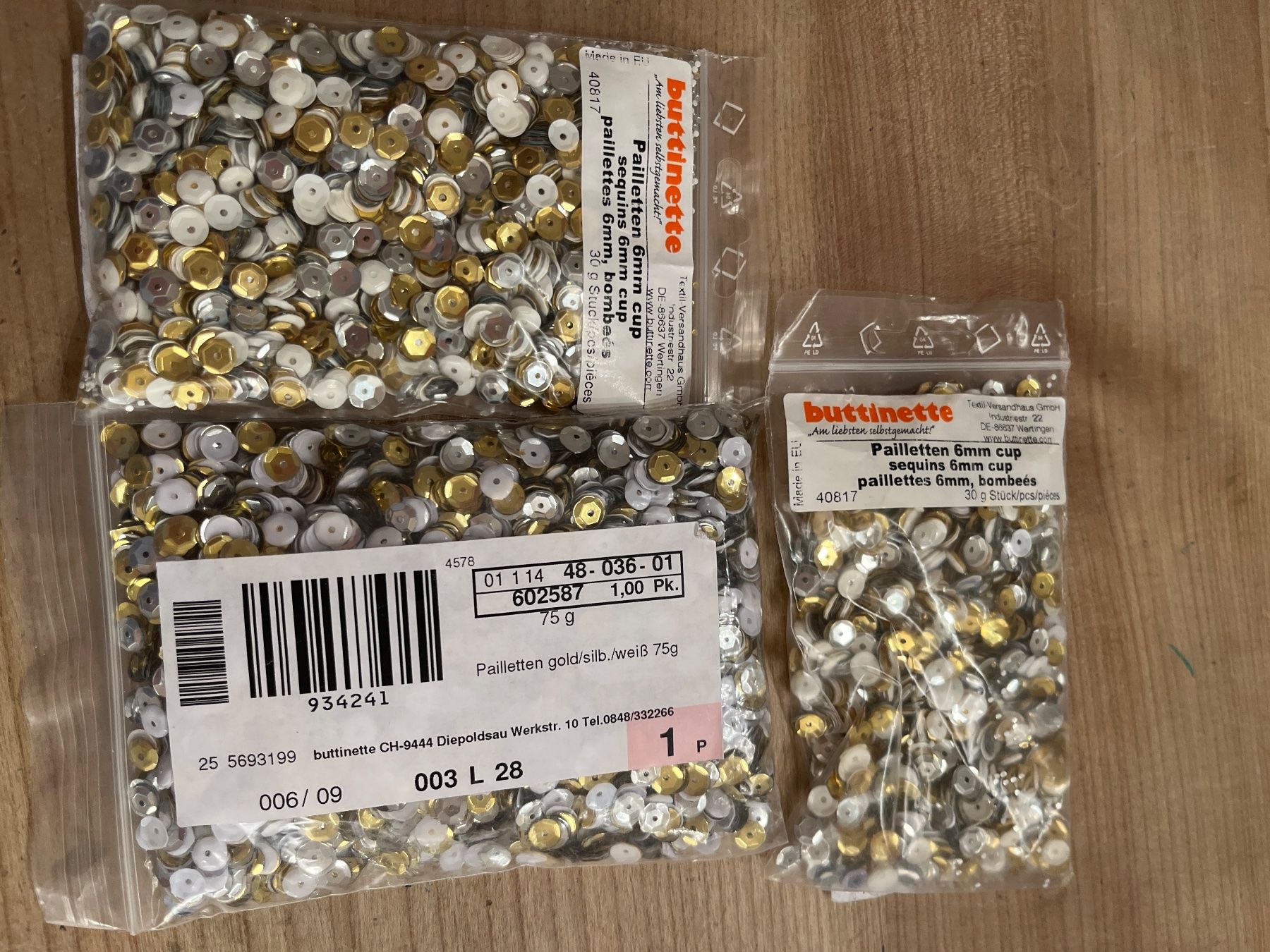 Perle (finte): Pailletten ca. 120gr. Weiss/Silber/gold – Usato da Horgen venduto da Hoppelhase11
