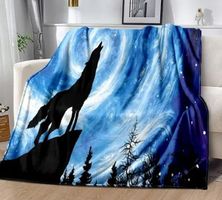 Decke Wolf vor Mond 150cm x 100cm
