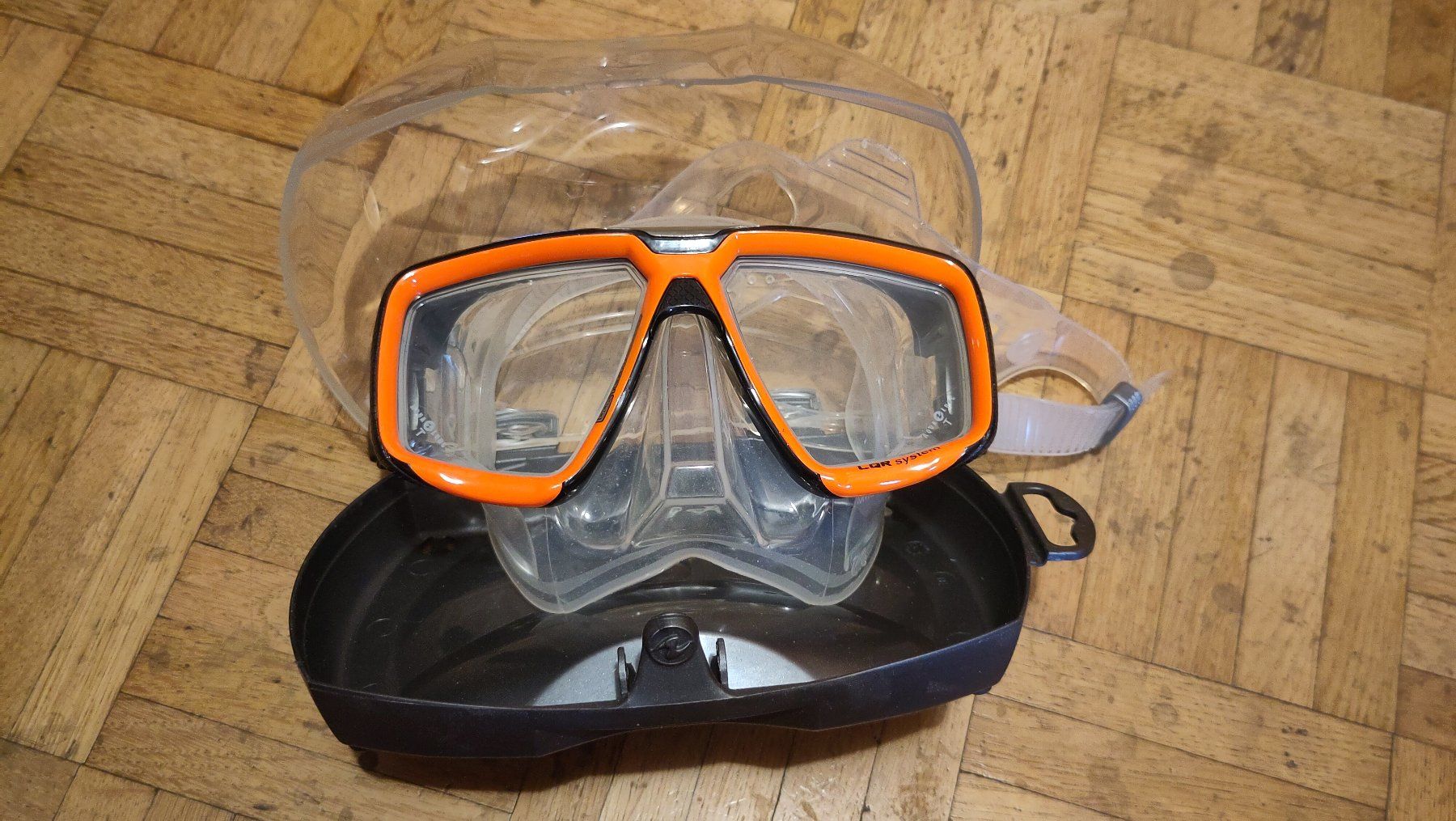 Occhiali & Lenti: Taucherbrille Aqua Lung – Usato da Hochdorf venduto da SalatSalty 2
