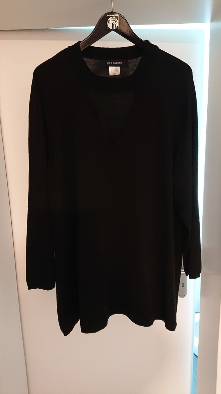 Maglioni & Felpe: Pullover Grösse 56 /58 Dekolleté offen – Usato da Madiswil venduto da Sandraho